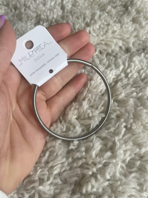 Bracelet jonc strié argenté